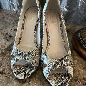 Cole Haan Womens Jacinda Open Toe Pumps Snake Skin Pattern